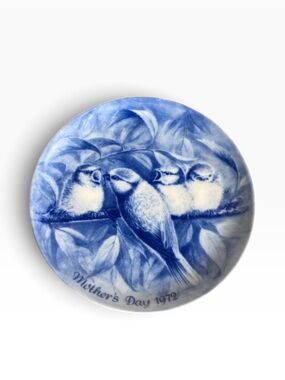 Vintage Berlin Design 1972 Mothers Day blue China 7.5 inch plate